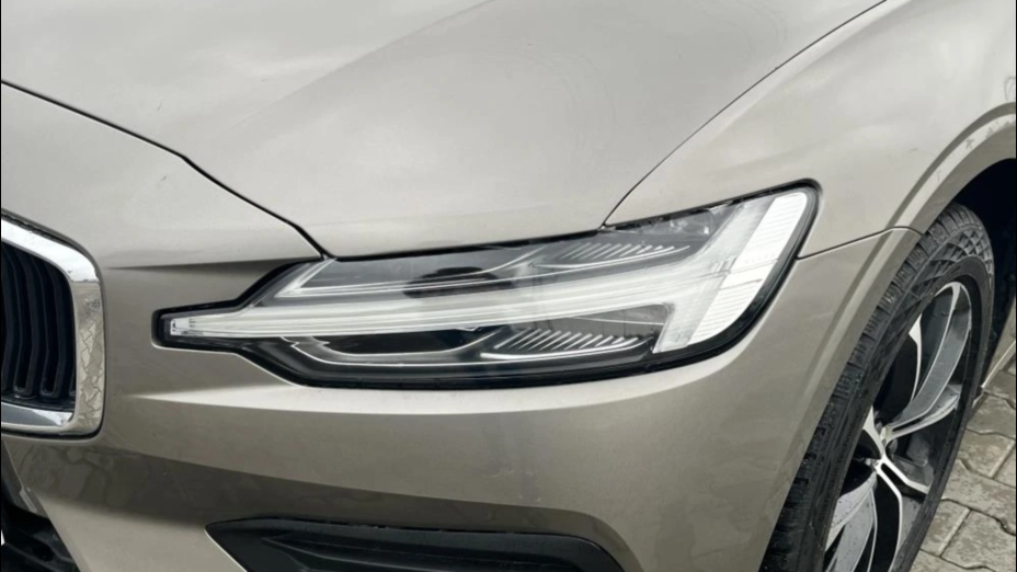VOLVO V60 V60 B4 D Momentum Pro aut