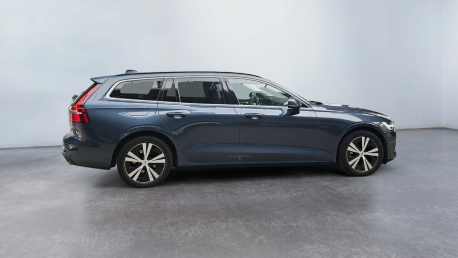 VOLVO V60 V60 B3 B Momentum Pro aut