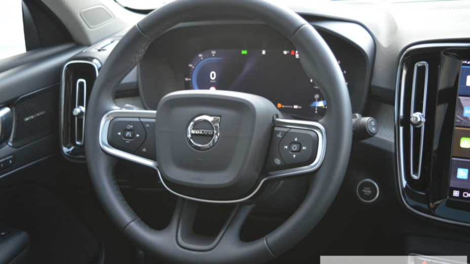 VOLVO XC40 XC40 B4 Plus Dark aut