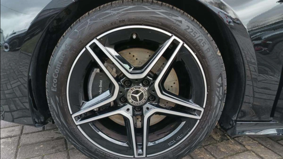 MERCEDES-BENZ CLA CLA 200 7G-DCT