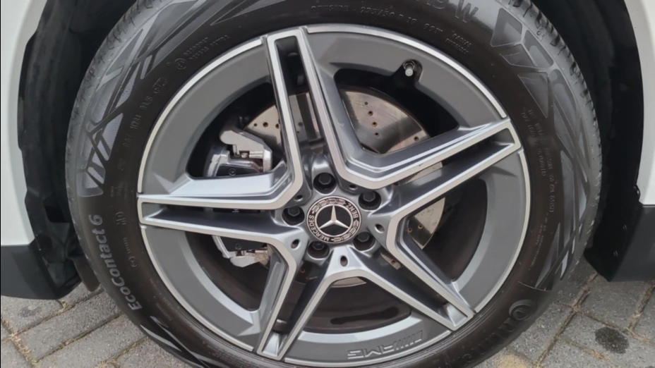 MERCEDES-BENZ GLA GLA 200 AMG Line