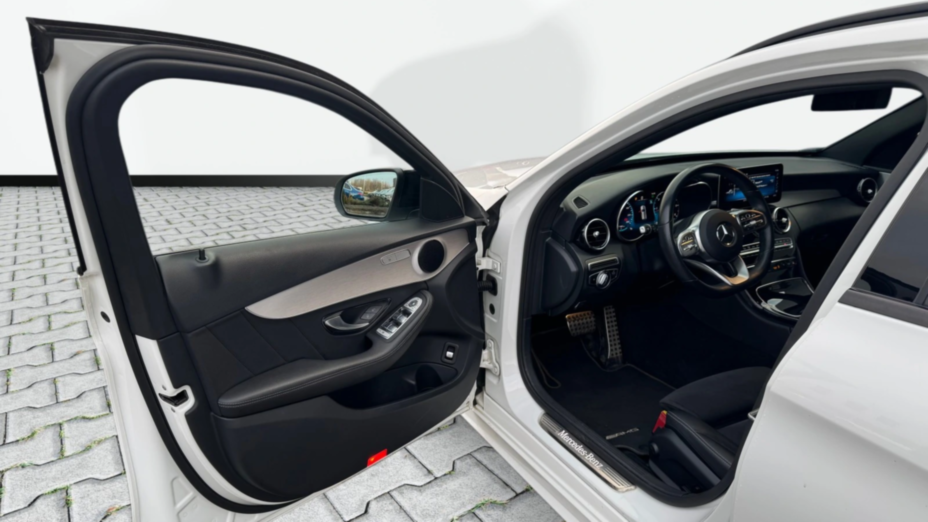 MERCEDES-BENZ C Klasa C 220 d 4MATIC 9G-TRONIC
