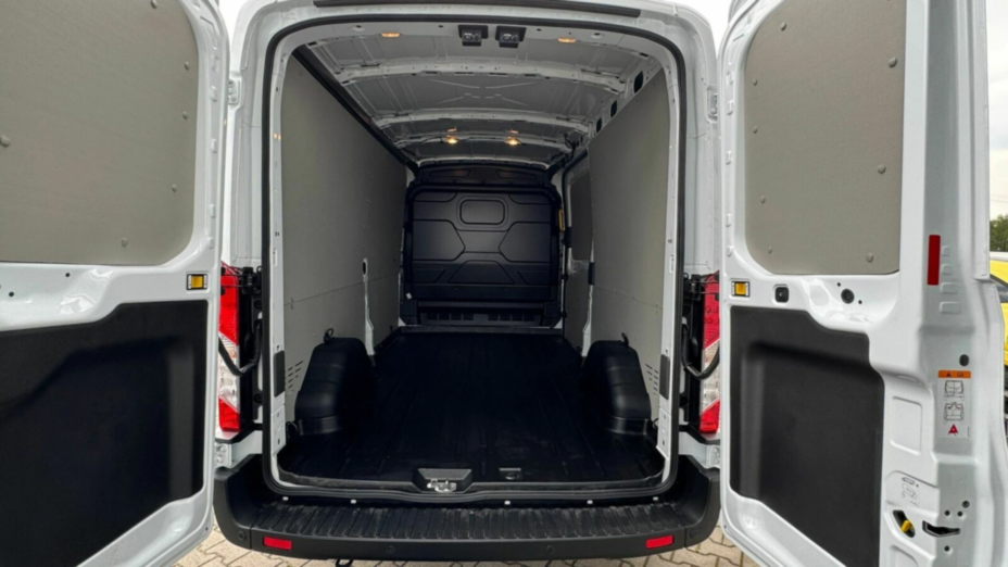 FORD Transit Transit 350 L3H2 Trend Aut. Nowy