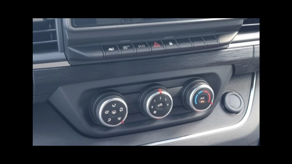 RENAULT Trafic Trafic Kombi 2.0 Blue dCi L2 Equilibre Nowy
