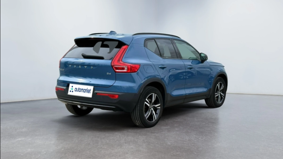 VOLVO XC40 XC40 B4 Plus Dark aut