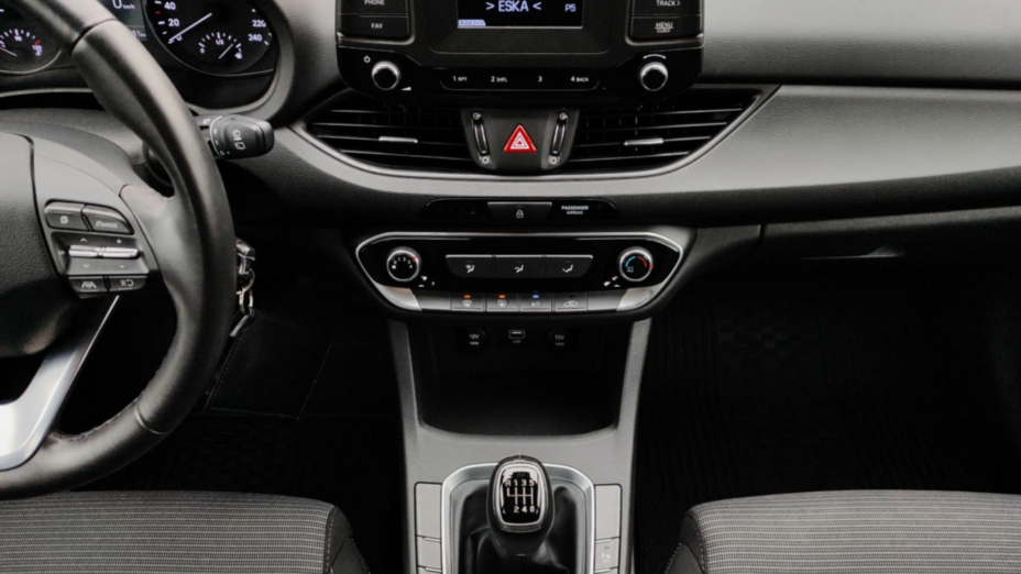 HYUNDAI i30 i30 1.0 T-GDI Modern