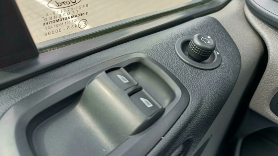 FORD Transit Custom Transit Custom 300 L2H1 Trend (bryg.)