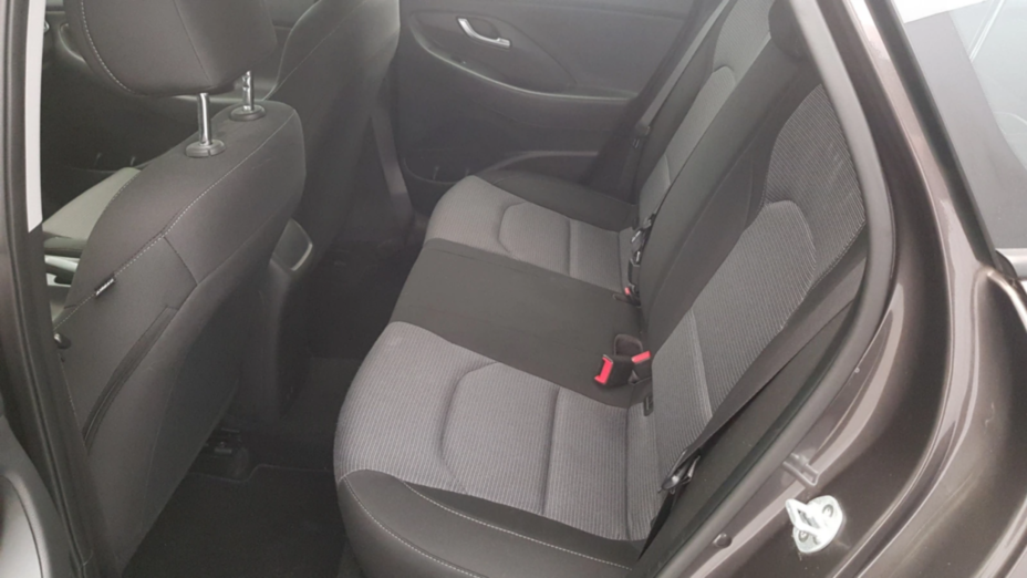 HYUNDAI i30 i30 1.4 Classic +