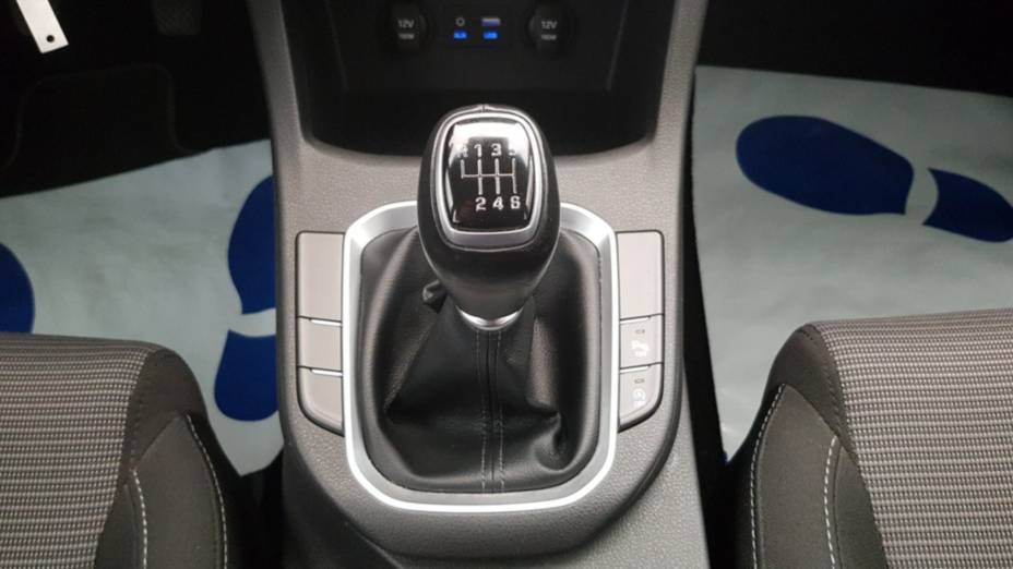 HYUNDAI i30 i30 1.4 Classic +
