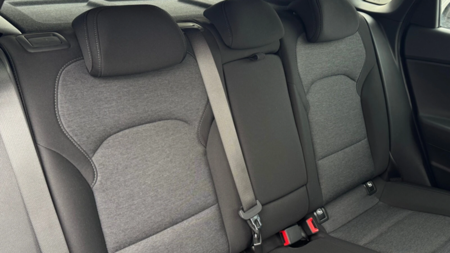 HYUNDAI i30 i30 1.0 T-GDI Smart DCT