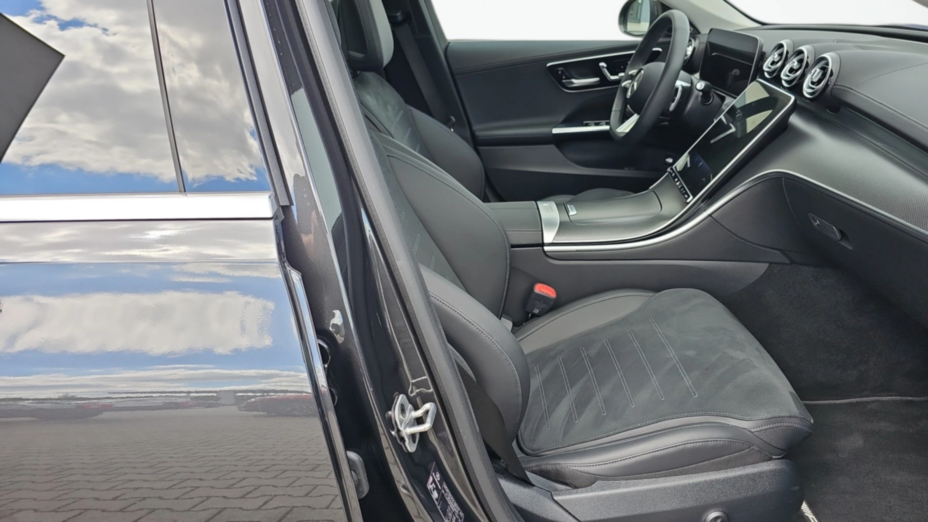 MERCEDES-BENZ C Klasa C 220 d mHEV 4-Matic AMG