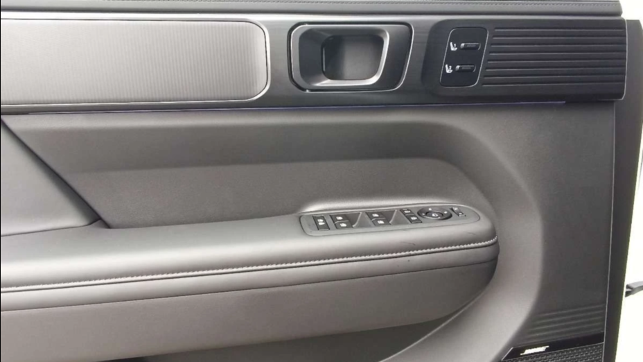 HYUNDAI Santa Fe Santa Fe 1.6 T-GDI HEV Calligraphy 4WD aut 6os. Nowy