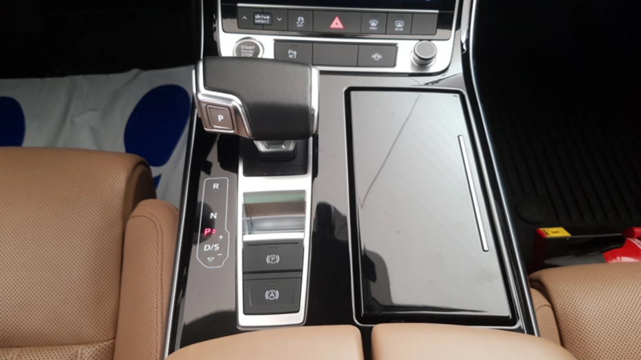 AUDI A8 A8 L 60 TFSI mHEV Quattro Tiptr.