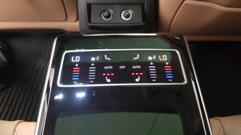 AUDI A8 A8 L 60 TFSI mHEV Quattro Tiptr.