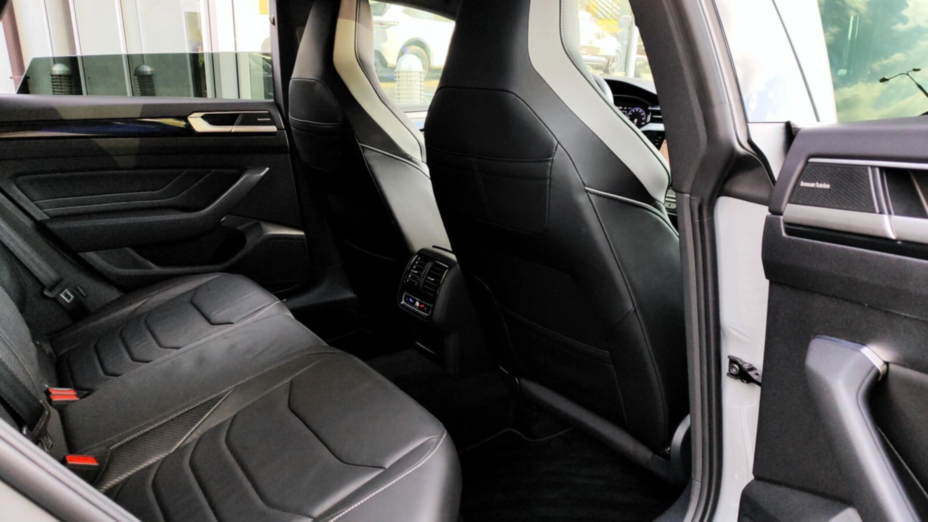 VOLKSWAGEN Arteon Arteon 2.0 TDI 4Motion R-Line DSG
