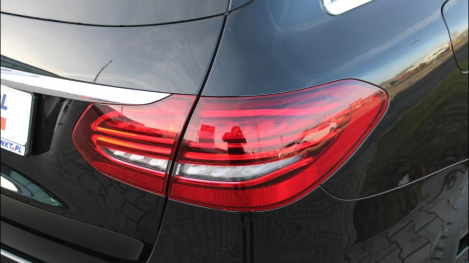 MERCEDES-BENZ C Klasa C 220 d 9G-TRONIC