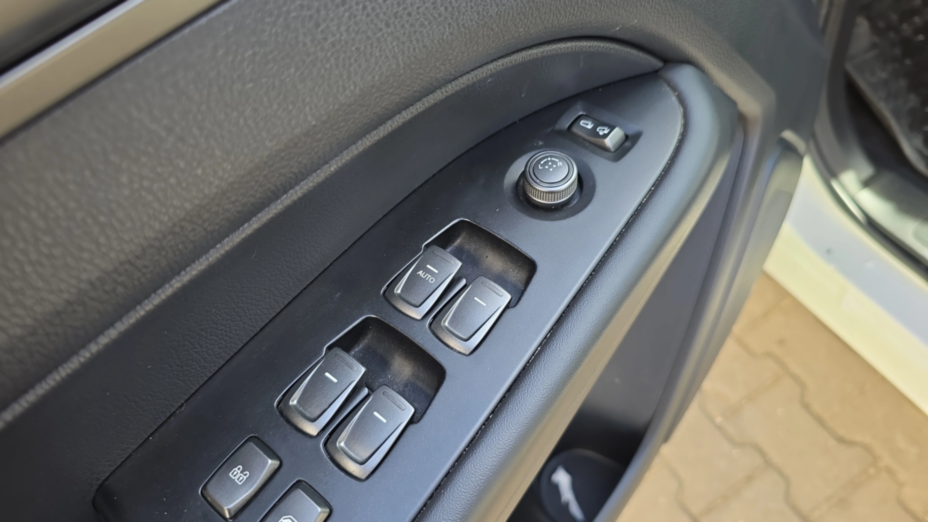 KGM / SSANGYONG Musso Musso Grand 2.2 Quartz 4WD aut