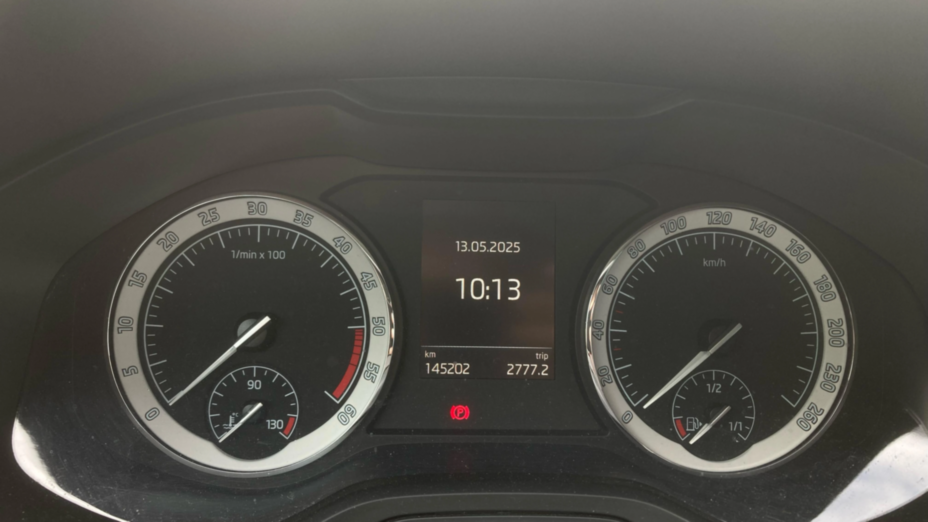 SKODA Karoq Karoq 1.6 TDI 4x2 Ambition
