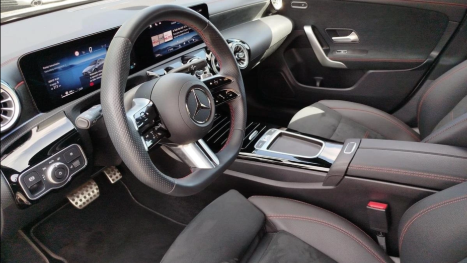 MERCEDES-BENZ CLA CLA 200 AMG Line 7G-DCT
