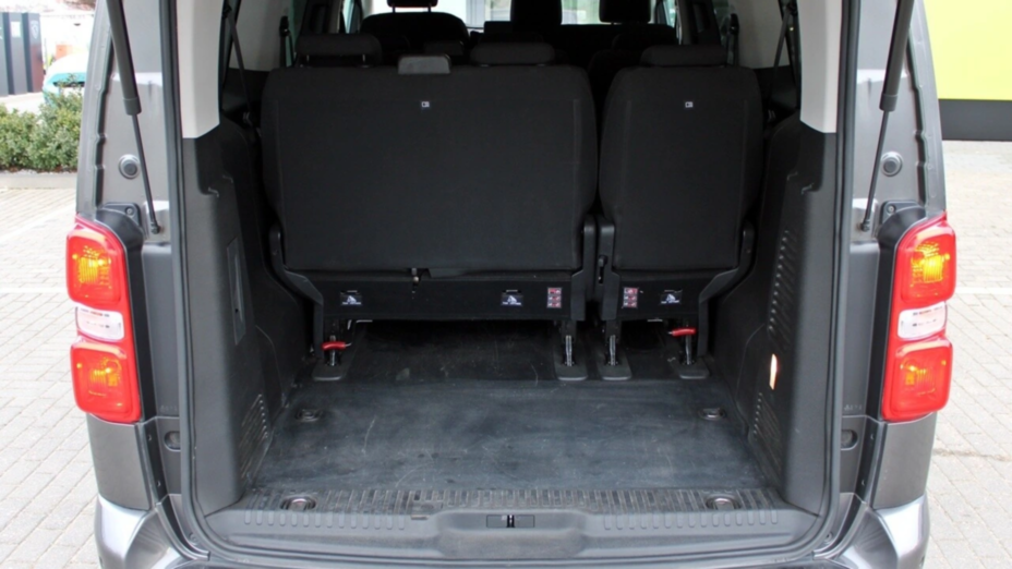 PEUGEOT Traveller Traveller 2.0 BlueHDi Long Active