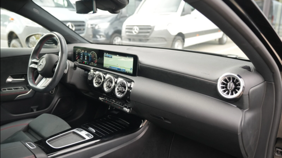 MERCEDES-BENZ A Klasa A 250 e 8G-DCT
