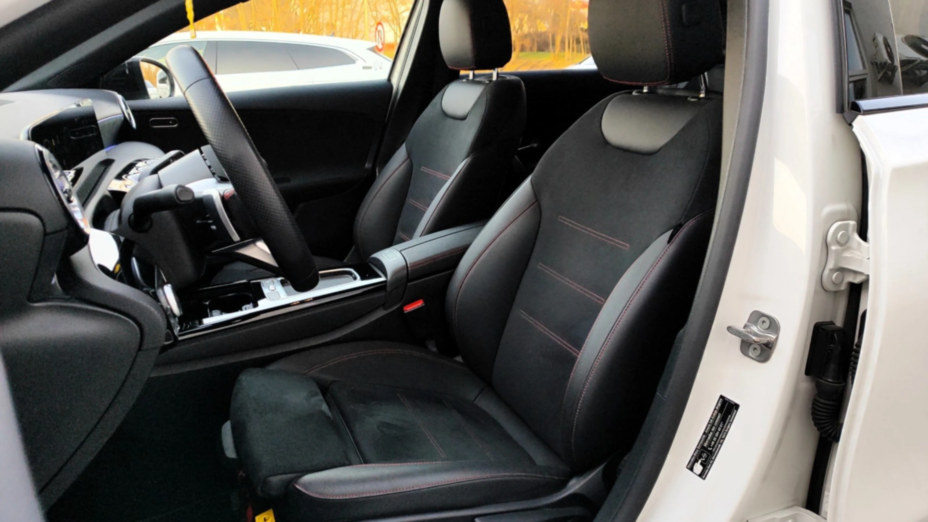 MERCEDES-BENZ A Klasa A 200 AMG Line 7G-DCT