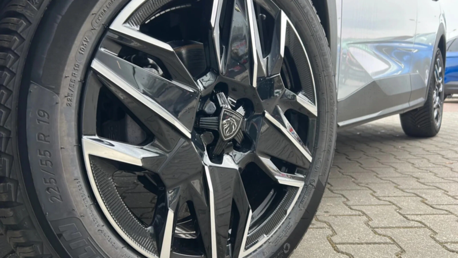 PEUGEOT 3008 3008 1.2 PureTech mHEV GT e-DCS6 Nowy
