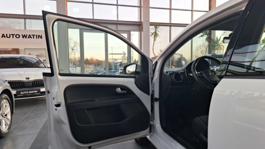 VOLKSWAGEN up! up! 1.0 move up!