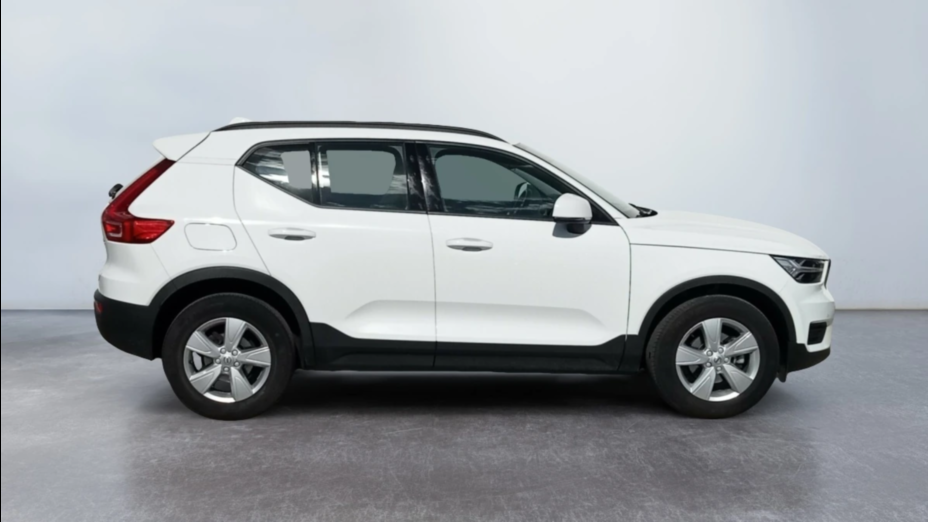 VOLVO XC40 XC40 T3 Momentum Core aut