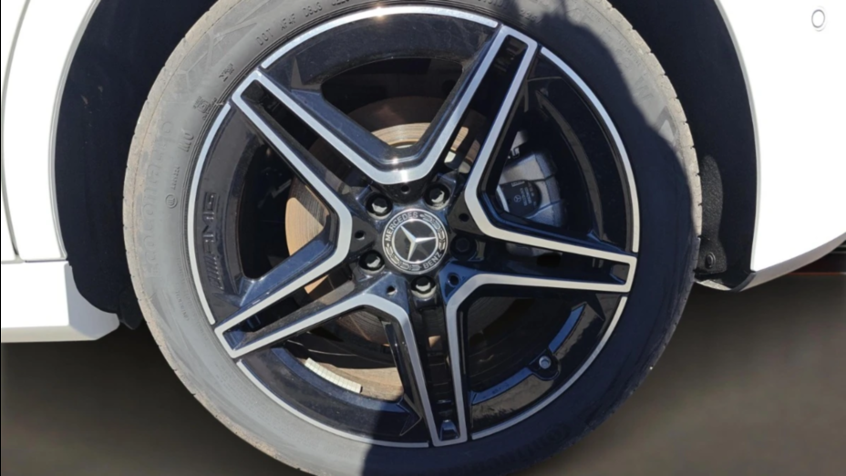 MERCEDES-BENZ A Klasa A 250 e AMG Line 8G-DCT