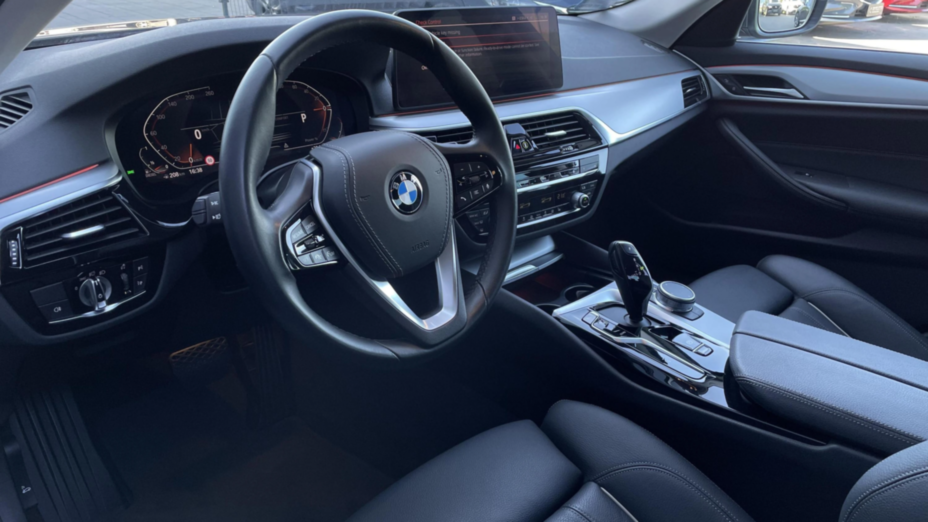 BMW Seria 5 520d mHEV aut