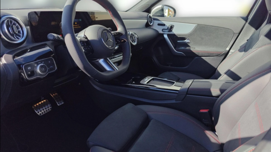 MERCEDES-BENZ A Klasa A 200 AMG Line 7G-DCT Nowy