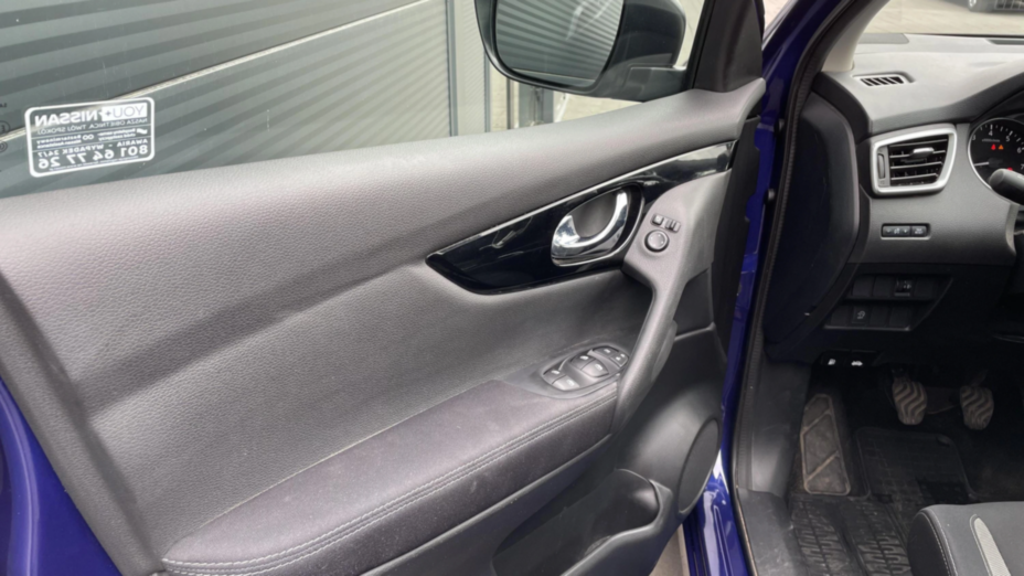 NISSAN Qashqai Qashqai 1.3 DIG-T Acenta
