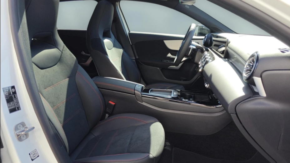 MERCEDES-BENZ A Klasa A 250 e AMG Line 8G-DCT
