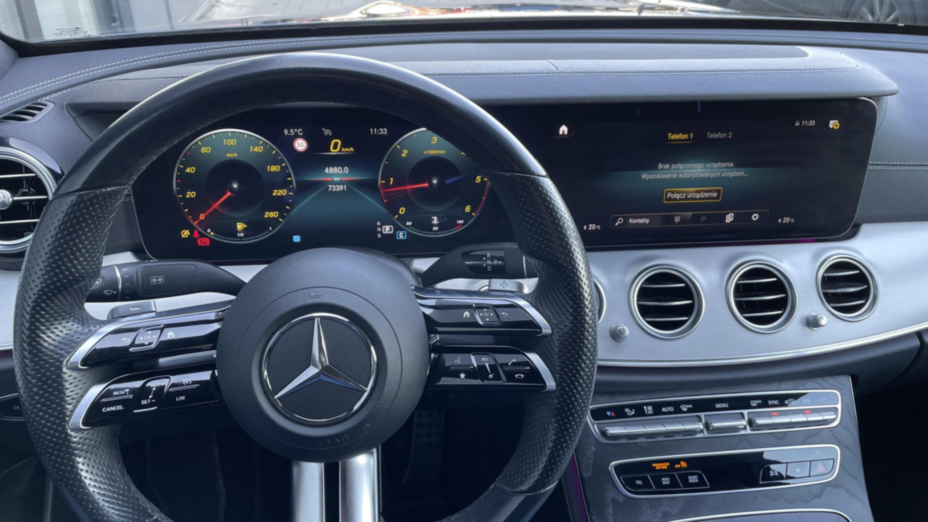 MERCEDES-BENZ E Klasa E 220 d 4-Matic AMG