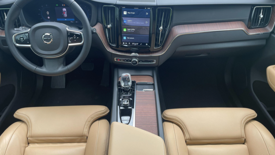 VOLVO XC60 XC60 B4 D AWD Ultimate Dark aut