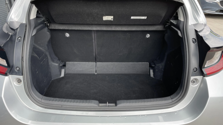 TOYOTA Yaris Yaris Hybrid 1.5 Active