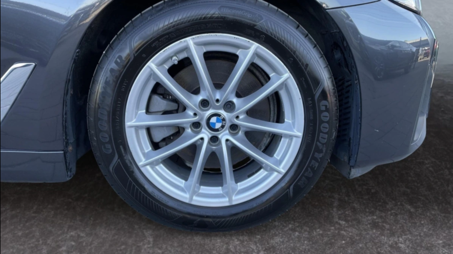 BMW Seria 5 520d mHEV aut