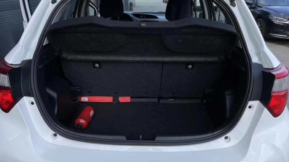 TOYOTA Yaris Yaris 1.0 Active