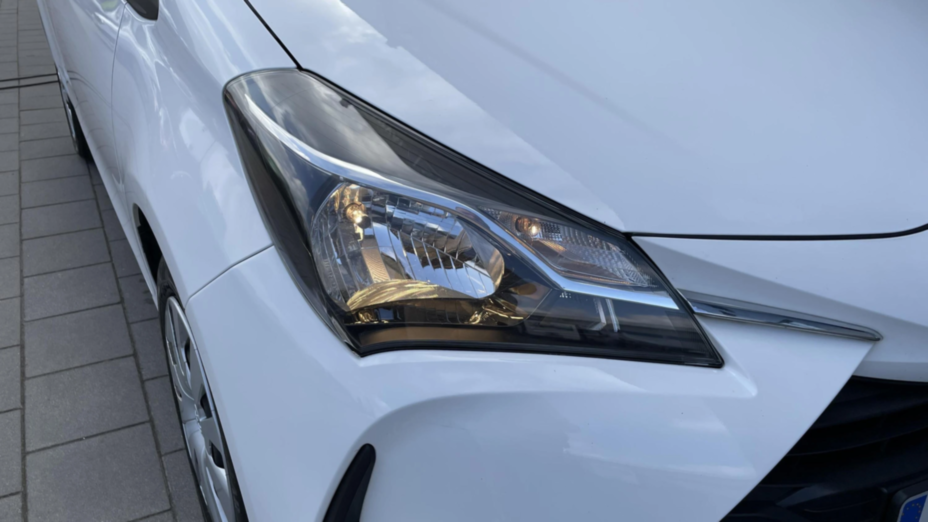TOYOTA Yaris Yaris 1.0 Active
