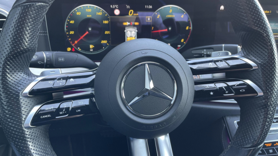 MERCEDES-BENZ E Klasa E 220 d 4-Matic AMG