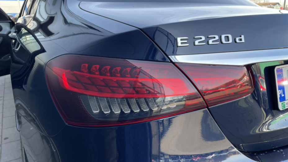 MERCEDES-BENZ E Klasa E 220 d 4-Matic AMG
