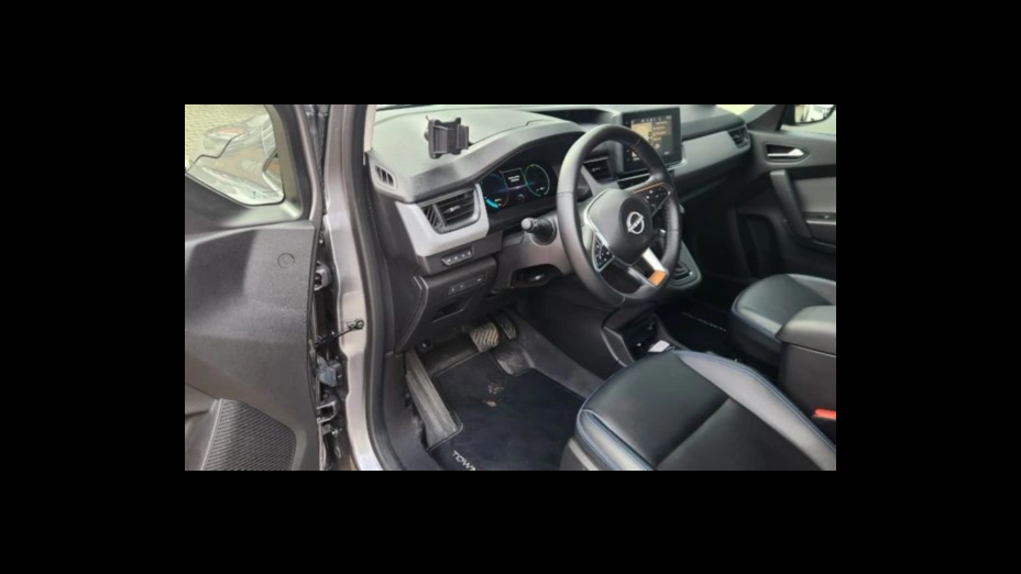 NISSAN Townstar Townstar EV Van 44kWh L1 Tekna