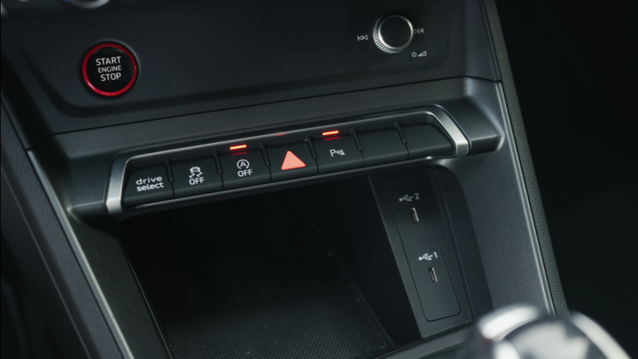 AUDI Q3 Q3 RS S tronic