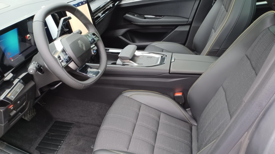 RENAULT Austral Austral 1.3 TCe mHEV Iconic aut Nowy