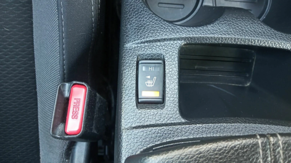 NISSAN Qashqai Qashqai 1.3 DIG-T N-Connecta