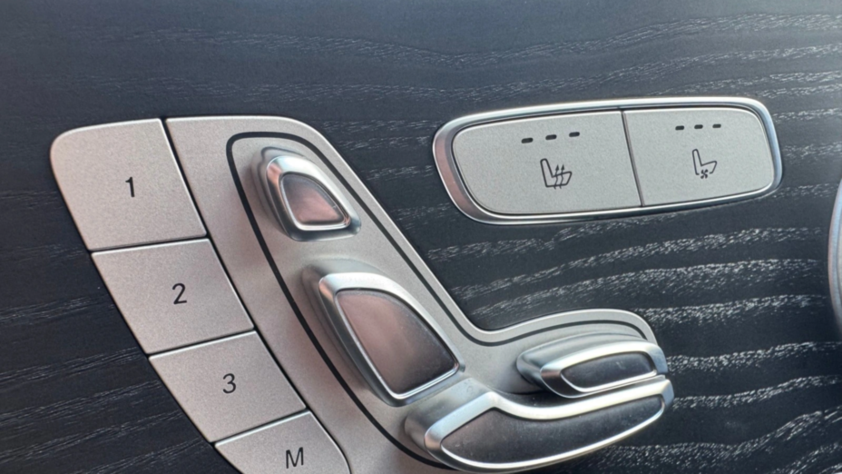 MERCEDES-BENZ E Klasa E 220 d
