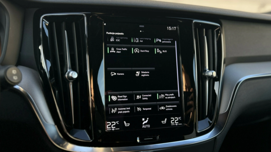 VOLVO V60 V60 B3 B R-Design aut