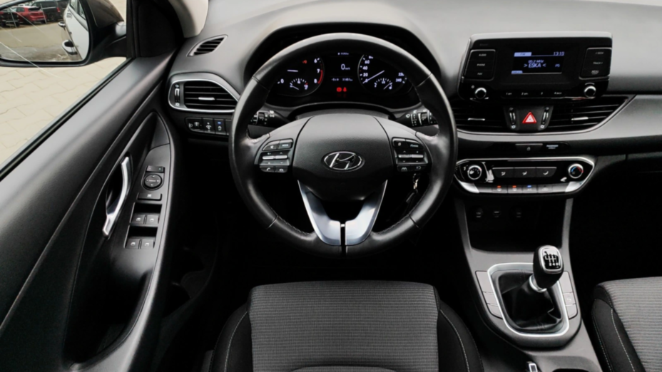 HYUNDAI i30 i30 1.0 T-GDI Modern