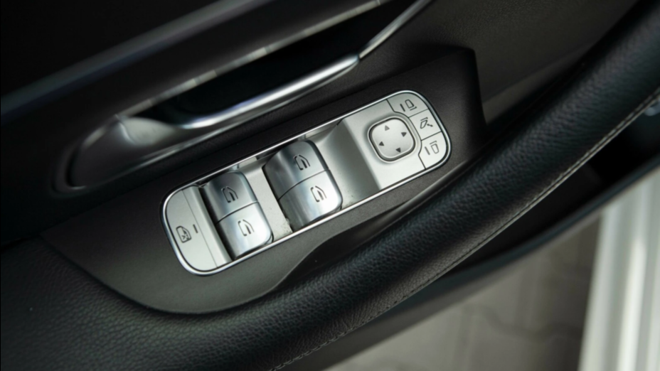 MERCEDES-BENZ GL GLS 400 d 4-Matic